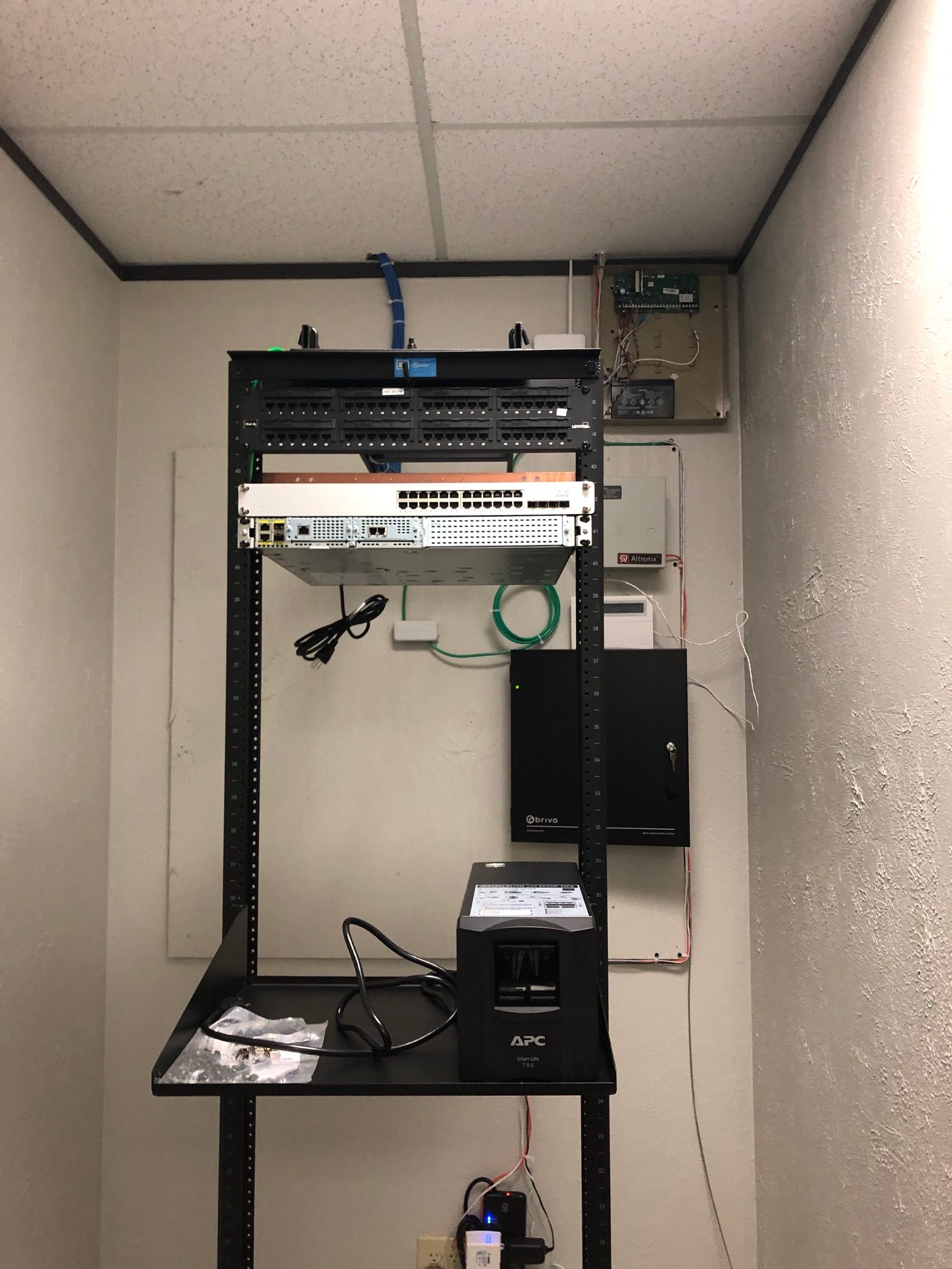 48 port patch panel rack cat 6 data cabling